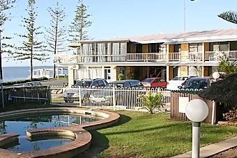 Waltzing Matilda Motel - Whitsundays Accommodation 1