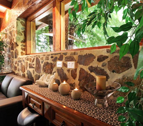 Piaf Day Spa - Whitsundays Accommodation 2