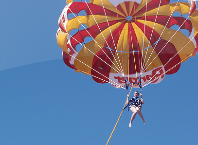 Parasailing at Mill Point - Whitsundays Accommodation
