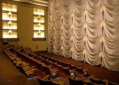 Sun Theatre - Whitsundays Accommodation 3