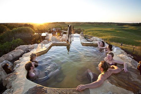 Peninsula Hot Springs - Whitsundays Accommodation 2