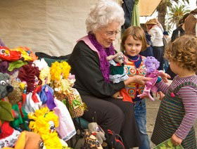 St Kilda Esplanade Market - Whitsundays Accommodation 1