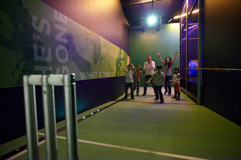 Melbourne Cricket Ground - Whitsundays Accommodation 4