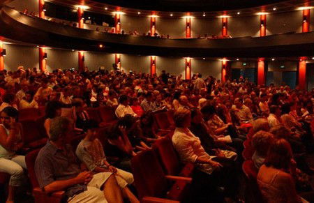 Riverside Theatre - Whitsundays Accommodation 3