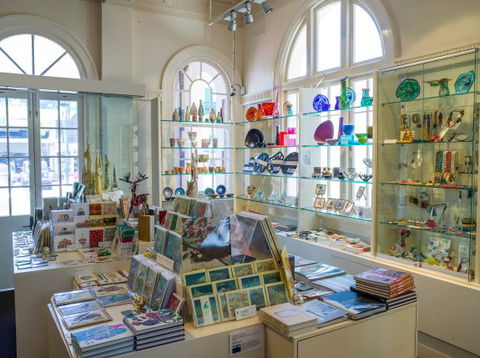 Cairns Regional Gallery - Whitsundays Accommodation 3