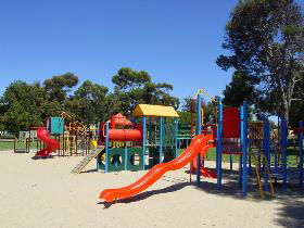 Victoria Square, Kadina - Whitsundays Accommodation 0