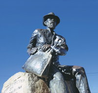 Paddy Hannans Statue - Whitsundays Accommodation