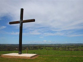 Eden Valley Lookout - Whitsundays Accommodation 0