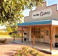 Peter Franz Fine Art Gallery - Whitsundays Accommodation