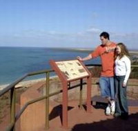 Hummock Hill Lookout - Whitsundays Accommodation