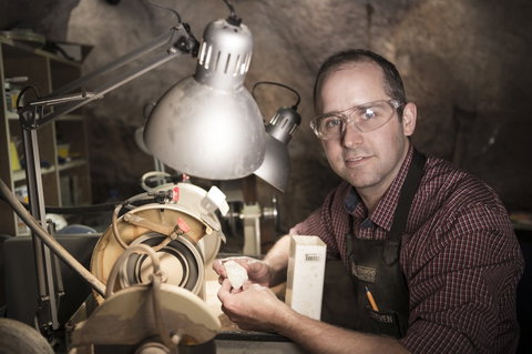 Unique Opal And Diamond Mine  - The Underground Opal Mine - Whitsundays Accommodation 5