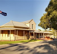 Tjilbruke Trail Monument and Kingston Park Coastal Reserve - Whitsundays Accommodation