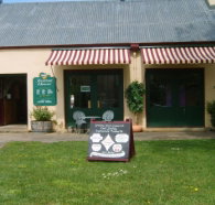 Richmond Tasting House - Whitsundays Accommodation