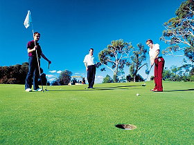 Huon Heights Public Golf Course - Whitsundays Accommodation 0