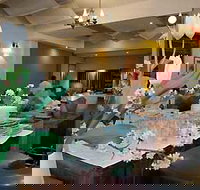 The Chairman and Yip - Whitsundays Accommodation