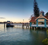 Oxford Street Bulimba - Whitsundays Accommodation