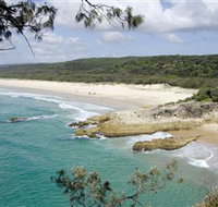 Main Beach North Stradbroke Island - Whitsundays Accommodation