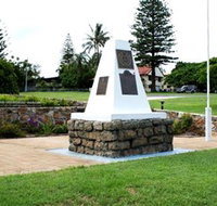 Dunwich War Memorial - Whitsundays Accommodation