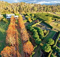 High Country Maze - Whitsundays Accommodation