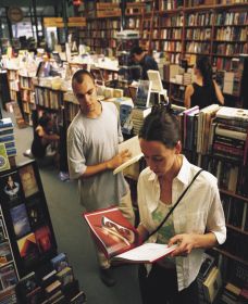 Gleebooks - Whitsundays Accommodation 0