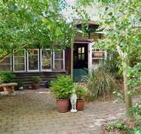 Gumnut Hideaway Gallery - Whitsundays Accommodation