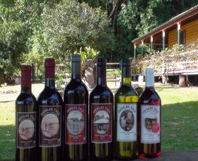Douglas Vale Historic Homestead & Vineyard - Whitsundays Accommodation 2