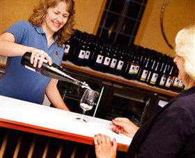 Shaw Vineyard Estate - Whitsundays Accommodation 4
