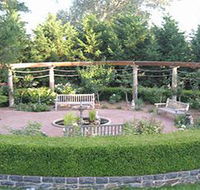 Athol Gardens - Whitsundays Accommodation