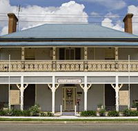 Glenara Gallery - Whitsundays Accommodation