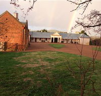 Hume and Hovell Walking Track - Whitsundays Accommodation