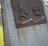 Thunderbolt's Statue and Constable Walker Memorial - Whitsundays Accommodation