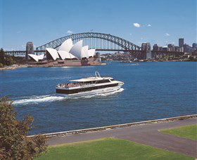 Ross Garden Tours - Whitsundays Accommodation 1