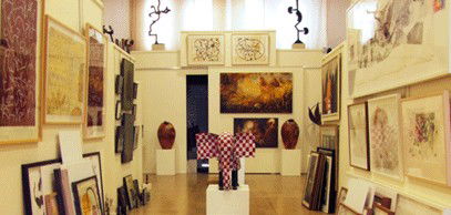Australian Galleries - Roylston Street - Whitsundays Accommodation 2