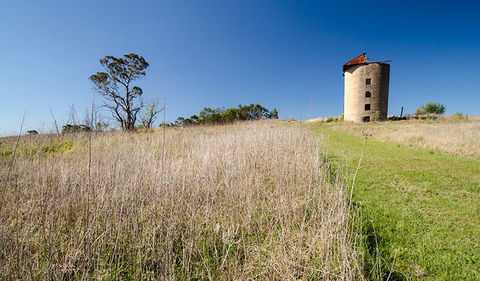 Migrant Heritage Walk - Whitsundays Accommodation 1
