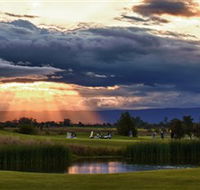Lynwood Country Club - Whitsundays Accommodation
