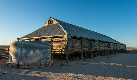 Mungo Woolshed - Whitsundays Accommodation 0