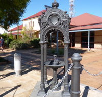 Witcombe Fountain - Whitsundays Accommodation