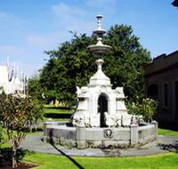 Cave Gardens - Whitsundays Accommodation