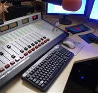 Peak Hill FM Community Radio Station - Whitsundays Accommodation