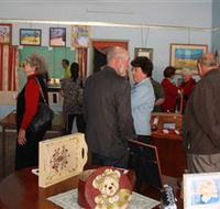 Peak Hill Art Gallery - Whitsundays Accommodation