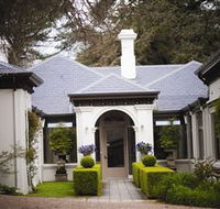 Duneira Mt Macedon - Whitsundays Accommodation