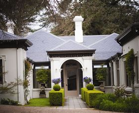 Duneira, Mt Macedon - Whitsundays Accommodation 0