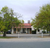 Round Hill Hotel - Whitsundays Accommodation