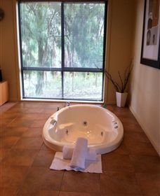 Otway Estate - Whitsundays Accommodation 4