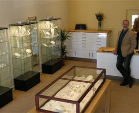 Ixtlan Melbourne Jewellery Store - Whitsundays Accommodation 1
