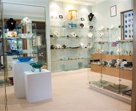 The Glass Gallery - BS Glass Art - Whitsundays Accommodation 0