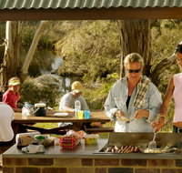 Apsley Falls picnic area - Whitsundays Accommodation