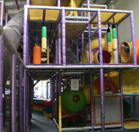 Fun Station Midland - Whitsundays Accommodation