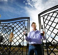 Leogate Estate - Whitsundays Accommodation