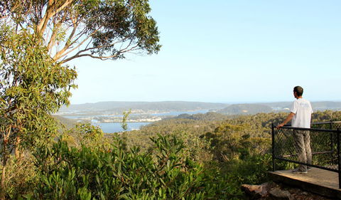 Staples Lookout - Whitsundays Accommodation 2